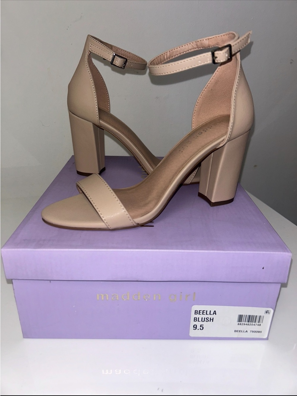 Madden Girl Beella Blush Block Heel Sandals Size 9.5 NEW